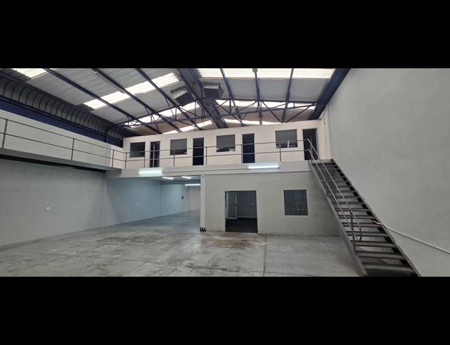 720M² WAREHOUSE TO LET IN RIVERSIDE PARK